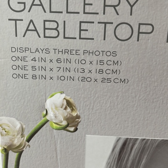 Martha Stewart Gallery TableTop Frame Display NIB - Picture 2 of 5